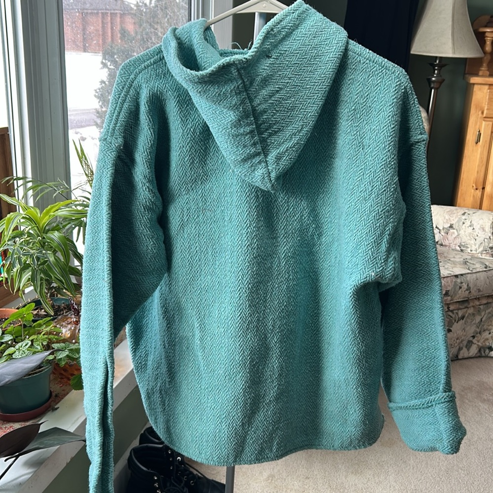 J12.   Earth Ragz Baha Sweater - Picture 3 of 4